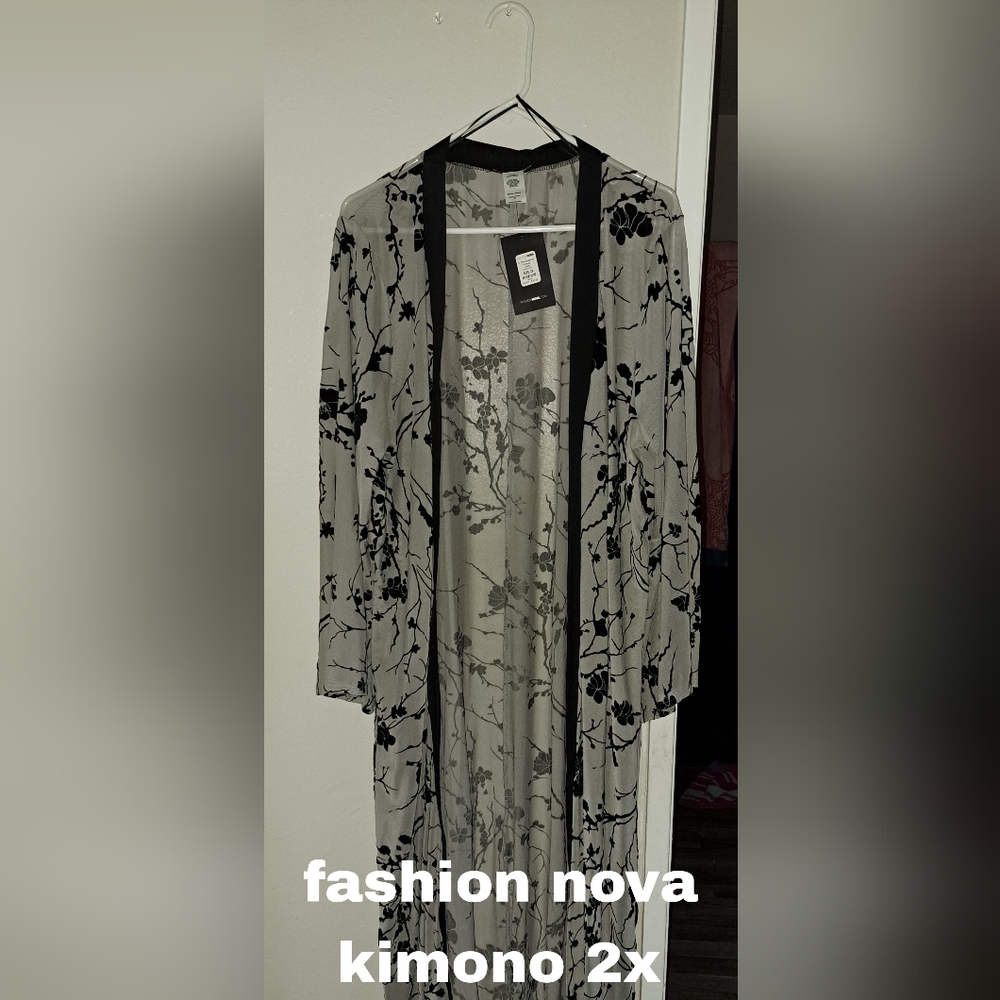 Fashion Nova Black and Gray Floral Camisole
